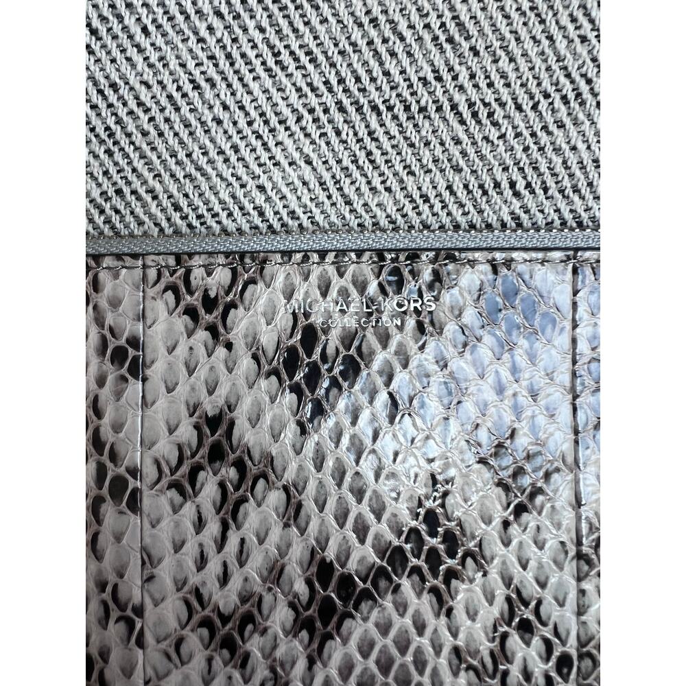 Python Animal Print Pochette - Picture 7 of 8